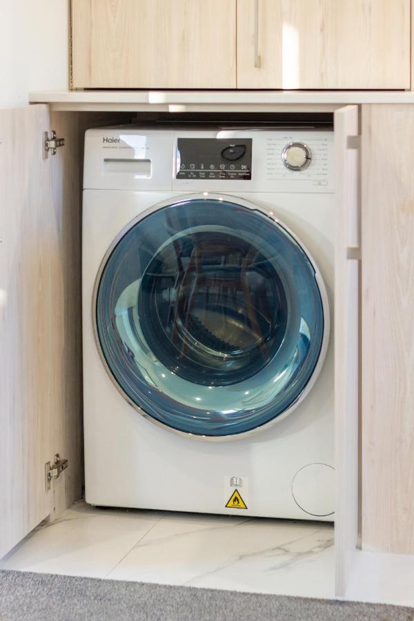 Trendy 3 Bedroom 2 Bath Residence, Central City 크라이스트처치 외부 사진